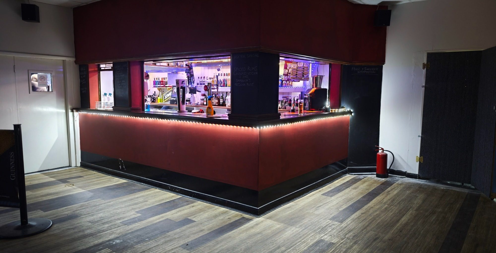 The UK’s premier wartime group, The D-Day Darlings